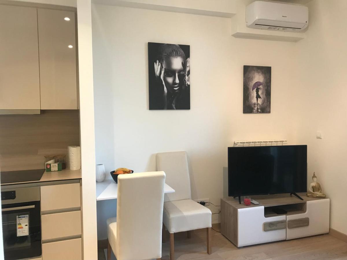 The Gates 705 Apartment Beograd Ngoại thất bức ảnh